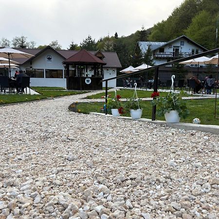 Cabana Izvoarele Doftanei Trăisteni Extérieur photo
