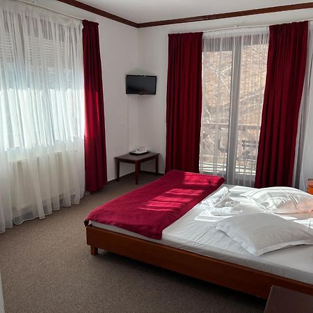 Cabana Izvoarele Doftanei Trăisteni Extérieur photo