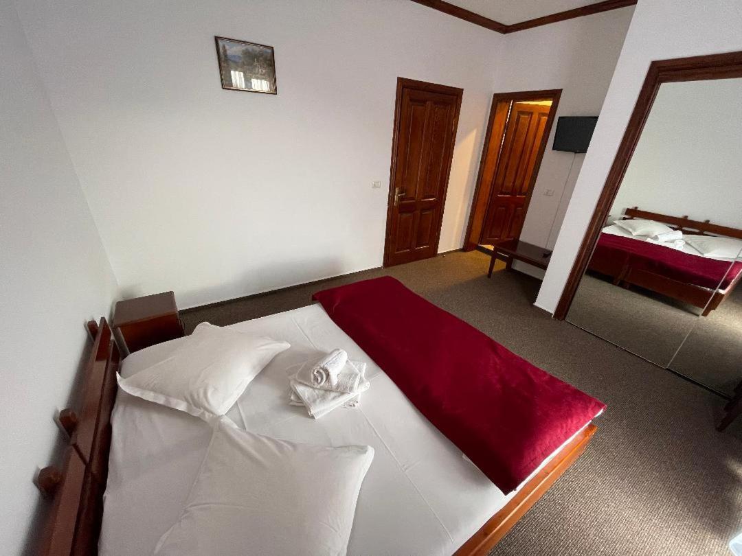Cabana Izvoarele Doftanei Trăisteni Extérieur photo
