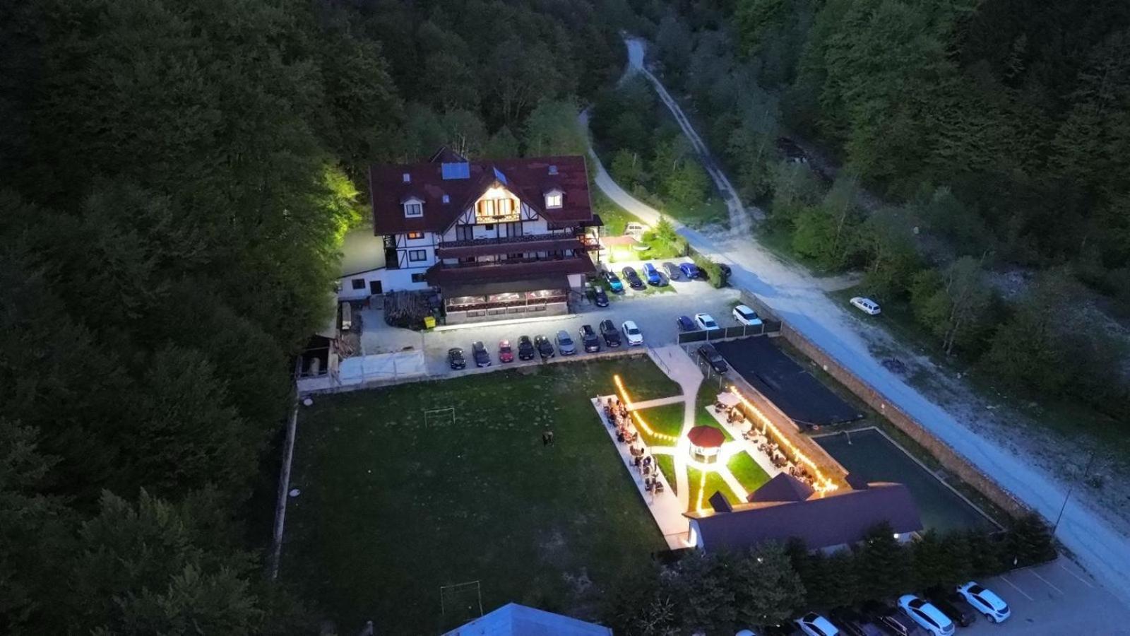 Cabana Izvoarele Doftanei Trăisteni Extérieur photo
